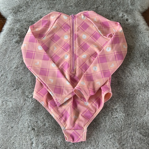ROXY GIRL EUC pink and peach plaid with floral and Roxy logo size 3T - Picture 3 of 3